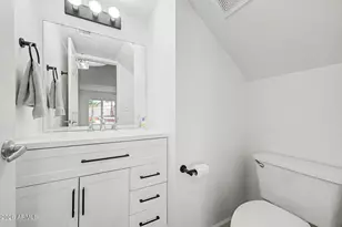 4064 E Woodland Dr, Phoenix, AZ 85048 - Photo 19