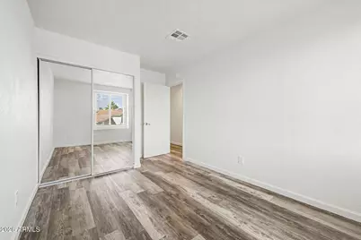 4064 E Woodland Drive, Phoenix, AZ 85048 - Photo 31