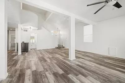 4064 E Woodland Drive, Phoenix, AZ 85048 - Photo 9
