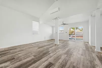 4064 E Woodland Drive, Phoenix, AZ 85048 - Photo 11