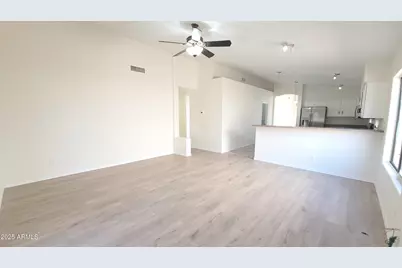 845 W Vaughn Avenue, Gilbert, AZ 85233 - Photo 9