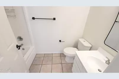 845 W Vaughn Avenue, Gilbert, AZ 85233 - Photo 23