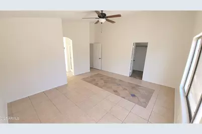 845 W Vaughn Avenue, Gilbert, AZ 85233 - Photo 17