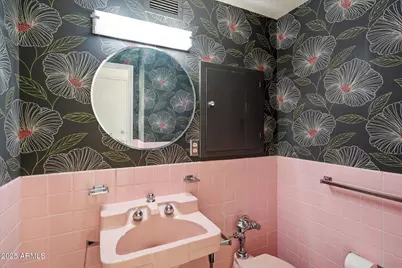 2201 N Central Avenue #5-E, Phoenix, AZ 85004 - Photo 21