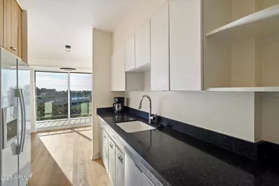 2201 N Central Avenue #5-E, Phoenix, AZ 85004 - Photo 13