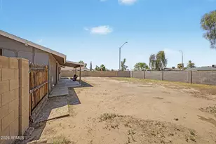 4218 N 82nd Dr, Phoenix, AZ 85033 - Photo 31