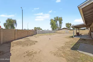 4218 N 82nd Dr, Phoenix, AZ 85033 - Photo 35