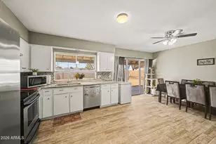4218 N 82nd Dr, Phoenix, AZ 85033 - Photo 11