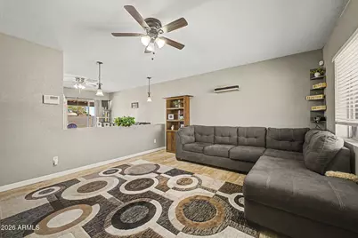 4218 N 82nd Drive, Phoenix, AZ 85033 - Photo 9