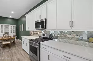 10302 W Deanna Dr, Peoria, AZ 85382 - Photo 17