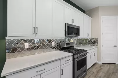 10302 W Deanna Drive, Peoria, AZ 85382 - Photo 15