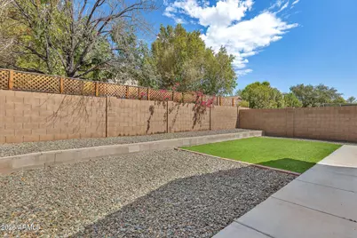 15022 W Bottle Tree Avenue, Surprise, AZ 85374 - Photo 21