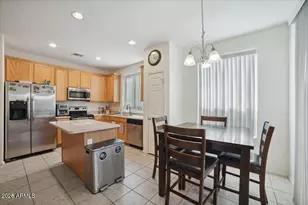 6748 W Charter Oak Rd, Peoria, AZ 85381 - Photo 9