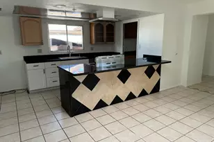 3437 W Acoma Dr, Phoenix, AZ 85053 - Photo 3