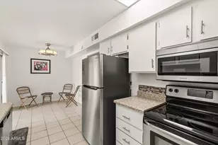 13205 N 100th Ave, Sun City, AZ 85351 - Photo 7
