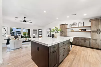 6814 E Beverly Lane, Scottsdale, AZ 85254 - Photo 11