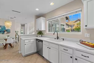 1633 E Lakeside Dr, Gilbert, AZ 85234 - Photo 13