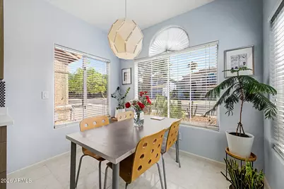 4640 E Michelle Drive, Phoenix, AZ 85032 - Photo 9