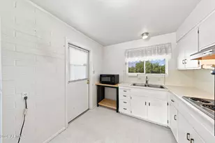 12059 N St Annes Dr, Sun City, AZ 85351 - Photo 15