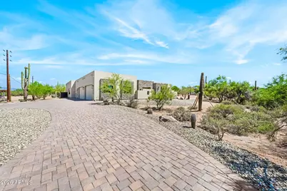 30323 N 66th Street, Cave Creek, AZ 85331 - Photo 9