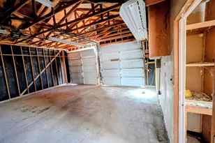 20300 E Emerald Dr, Black Canyon City, AZ 85324 - Photo 11