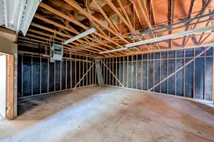 20300 E Emerald Dr, Black Canyon City, AZ 85324 - Photo 9