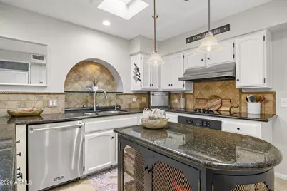10452 E Cannon Drive, Scottsdale, AZ 85258 - Photo 13