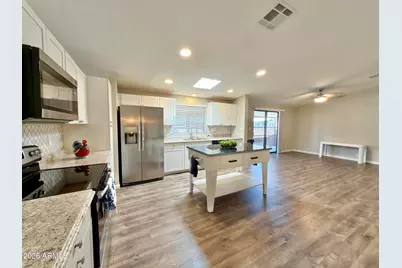 3901 E Pinnacle Peak Rd -- #236, Phoenix, AZ 85050 - Photo 17