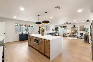 1637 W Griswold Rd, Phoenix, AZ 85021 - Photo 25