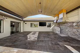301 W Moon Valley Dr, Phoenix, AZ 85023 - Photo 31