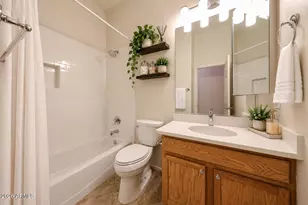18502 W Piedmont Rd, Goodyear, AZ 85338 - Photo 7