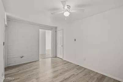 2925 W Mandalay Lane, Phoenix, AZ 85053 - Photo 17