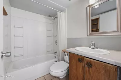 2925 W Mandalay Lane, Phoenix, AZ 85053 - Photo 15