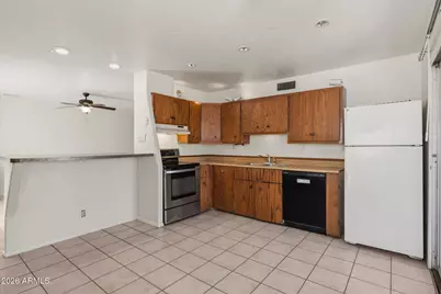 2925 W Mandalay Lane, Phoenix, AZ 85053 - Photo 9