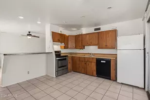 2925 W Mandalay Ln, Phoenix, AZ 85053 - Photo 9