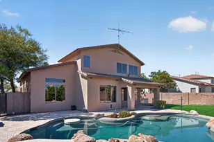 3316 E Maplewood St, Gilbert, AZ 85297 - Photo 57