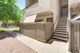 2938 N 61st Pl, Scottsdale, AZ 85251 - Photo 25