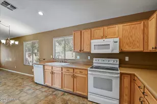 9171 W Lone Cactus Dr, Peoria, AZ 85382 - Photo 15