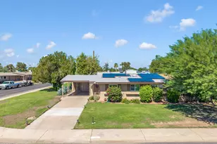 10024 W Lakeview Cir S, Sun City, AZ 85351 - Photo 25