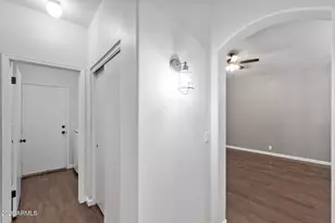 8814 W Shaw Butte Dr, Peoria, AZ 85345 - Photo 25