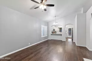 8814 W Shaw Butte Dr, Peoria, AZ 85345 - Photo 9