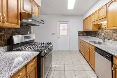 10602 N 103rd Avenue, Sun City, AZ 85351 - Photo 3