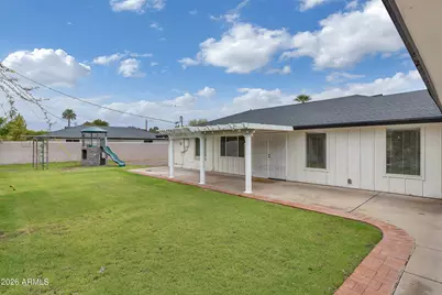 128 E Myrtle Avenue, Phoenix, AZ 85020 - Photo 31