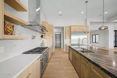 31601 N Black Cross Road, Scottsdale, AZ 85266 - Photo 11