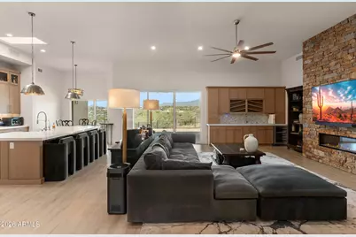 1816 E Fortune Drive, Phoenix, AZ 85086 - Photo 9