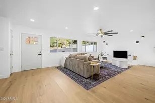 1315 E Echo Ln, Phoenix, AZ 85020 - Photo 11