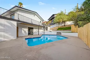 1315 E Echo Ln, Phoenix, AZ 85020 - Photo 71