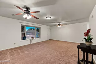 10577 W Fernando Dr, Arizona City, AZ 85123 - Photo 17