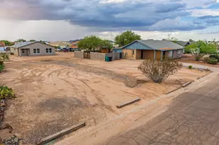 10577 W Fernando Dr, Arizona City, AZ 85123 - Photo 5