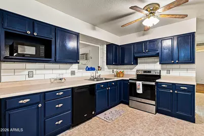 10577 W Fernando Drive, Arizona City, AZ 85123 - Photo 25